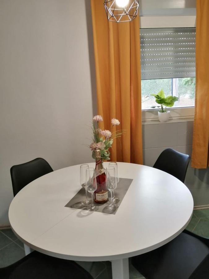 Holiday House Lara Starigrad Paklenica Extérieur photo
