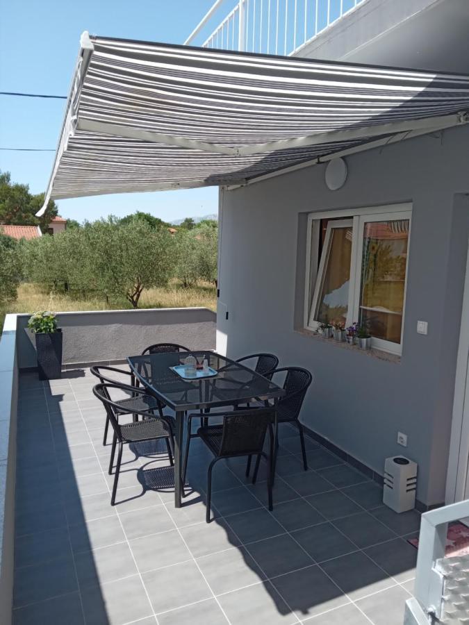Holiday House Lara Starigrad Paklenica Extérieur photo